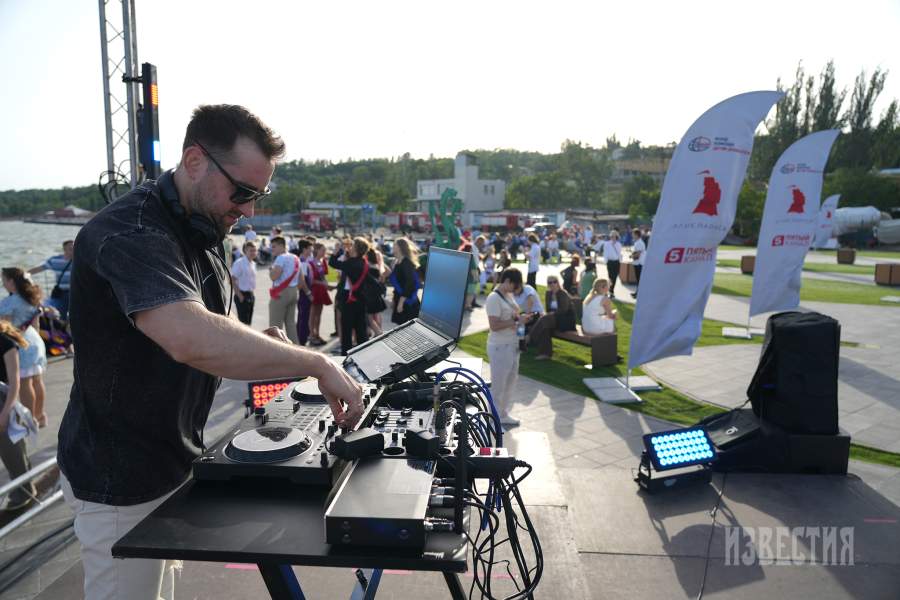 Алые паруса в Мариуполе