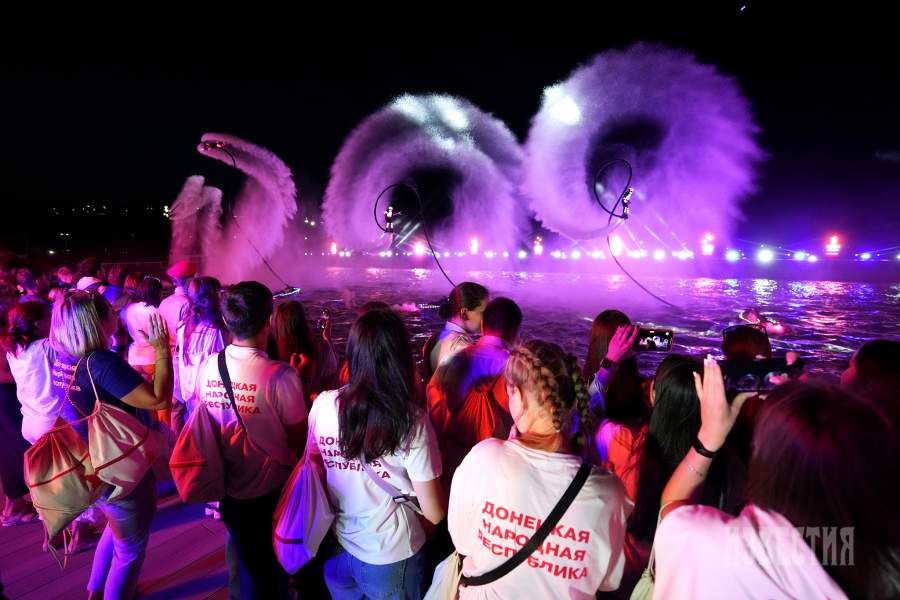 Алые паруса в Мариуполе