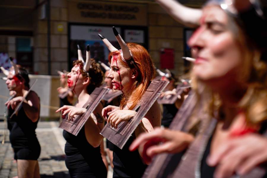 Фестивали Сан-Фермин и Боус-а-ла-Мар в Испании