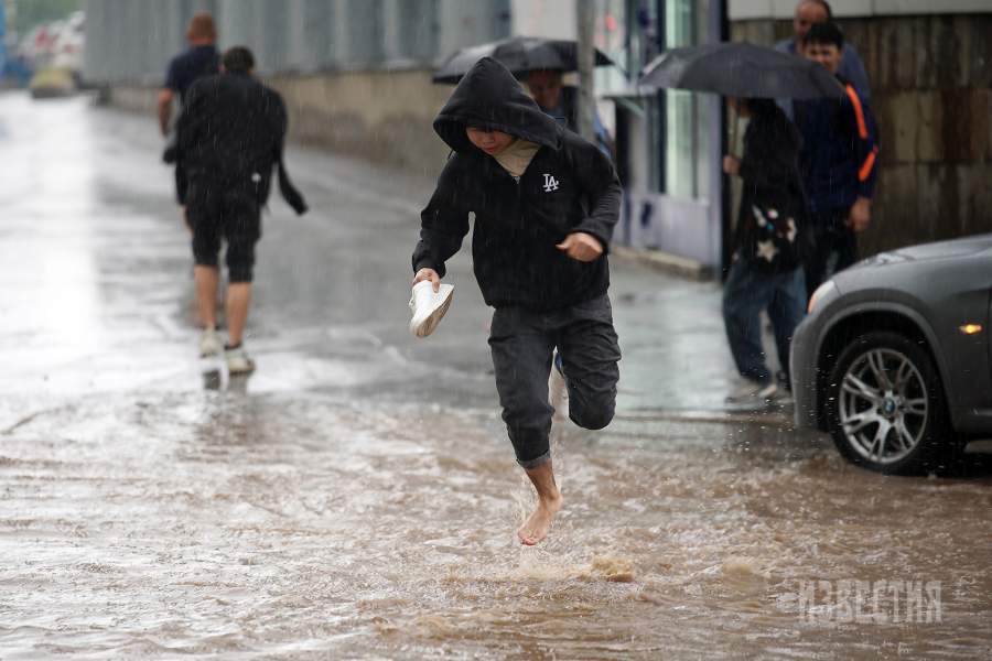 Дождь в Москве