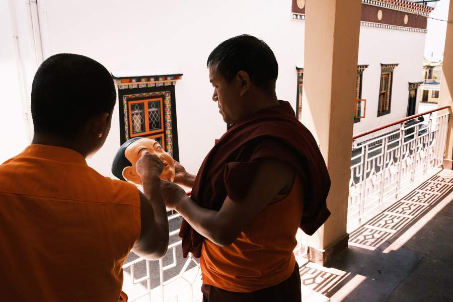 Буддийская танцевальная мистерия Чам