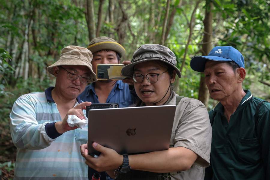 Как охотники объединились с зоозащитниками, чтобы спасти медведей