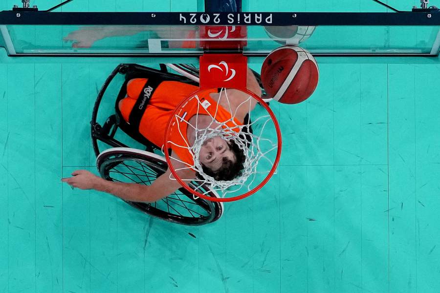 В Париже открылись Паралимпийские игры