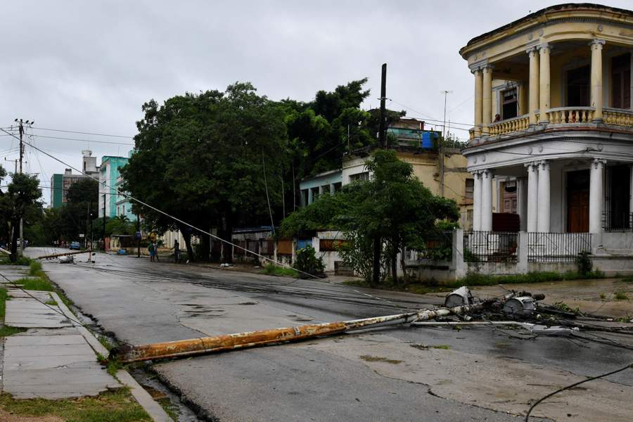 Ураган «Рафаэль» обрушился на Кубу