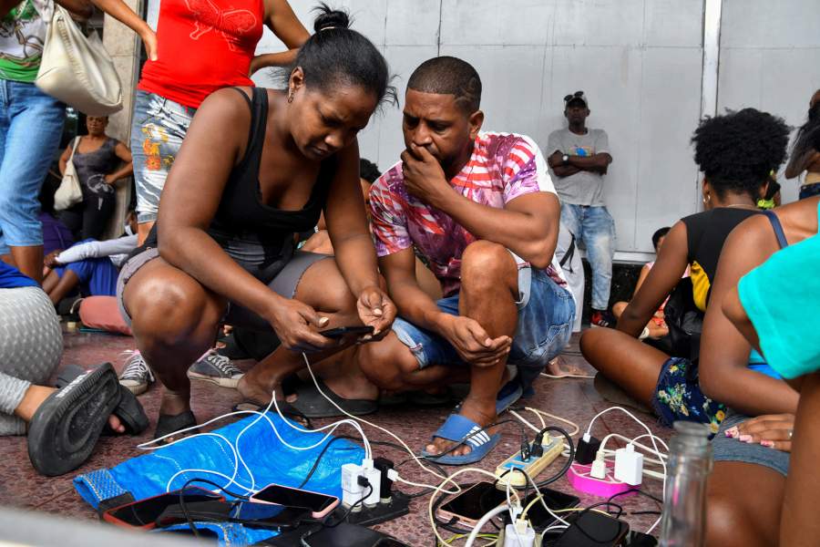 Ураган «Рафаэль» обрушился на Кубу