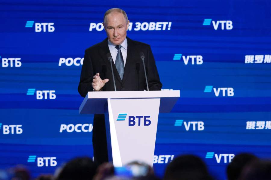 4 декабря 2024. Президент РФ Владимир Путин выступает на пленарной сессии инвестиционного форума ВТБ "Россия зовет!"