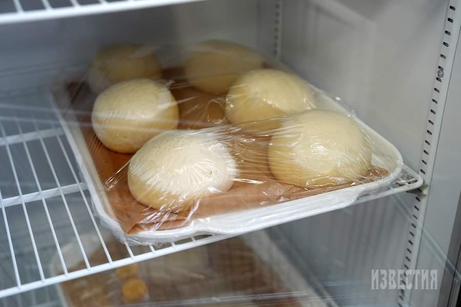 Производство куличей в Международном открытом колледже