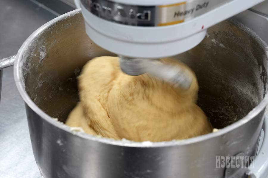 Производство куличей в Международном открытом колледже