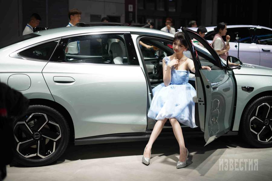 Шанхайский автосалон продлится до 2 мая. Более подробно о новинках можно прочитать в обзоре «Известий»