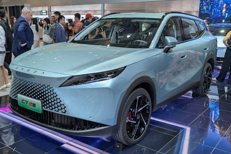 Продажи Omoda C7 должны начаться в России уже в ближайшее время 