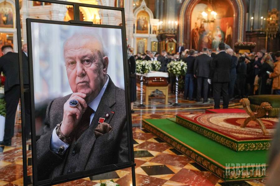 Прощание со скульптором Зурабом Церетели