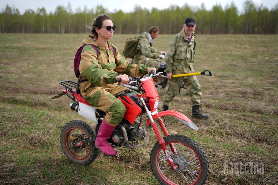 Куда не добраться на автомобиле, можно проехать на мопеде