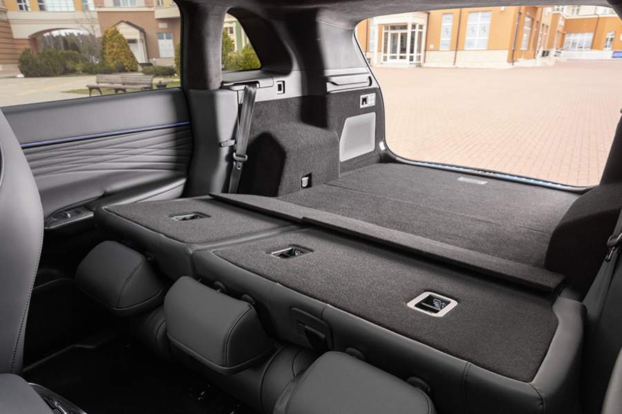 Объем багажника — 546/1835 литров