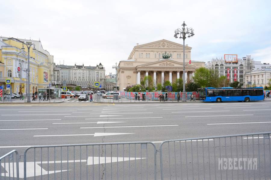 Театральная площадь