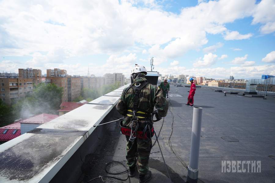 Альпинисты-мойщики