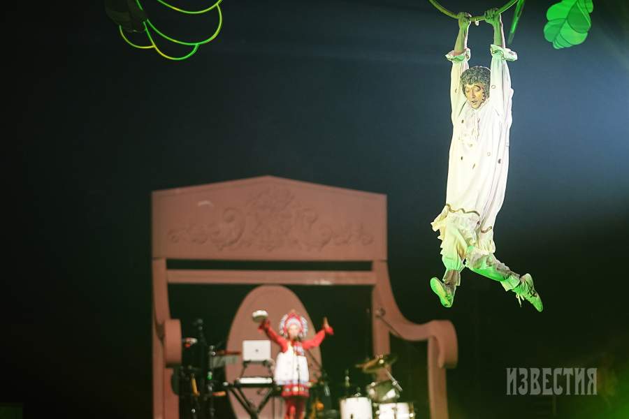 Премьера театрализованного циркового шоу «Сны Пушкина» в Универсальном спортивном зале «Дружба»