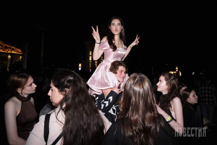 Выпускница