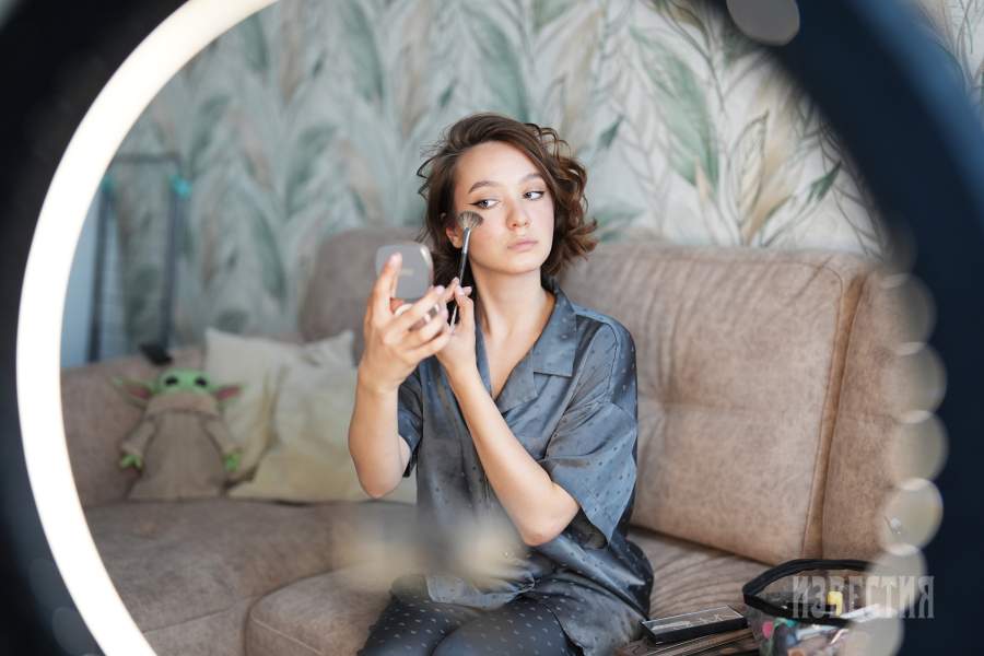 Выпускница