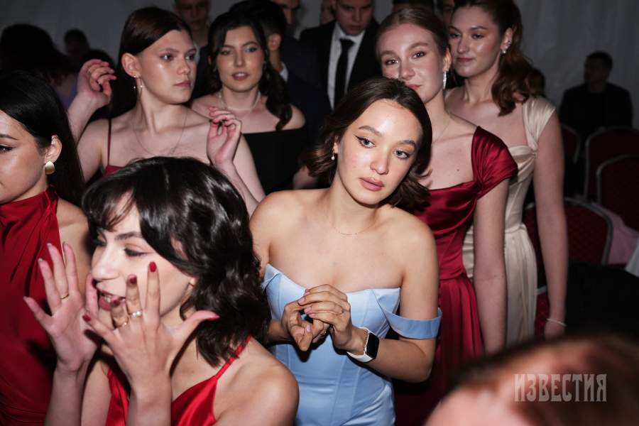 Выпускница