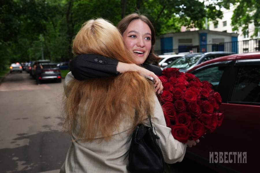 Выпускница