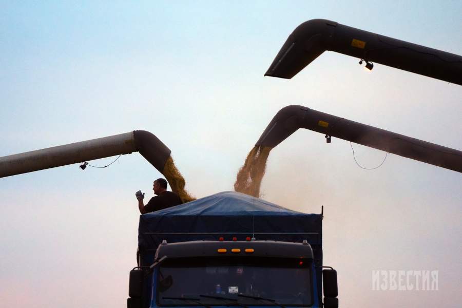 Уборка зерна в Ставропольском крае