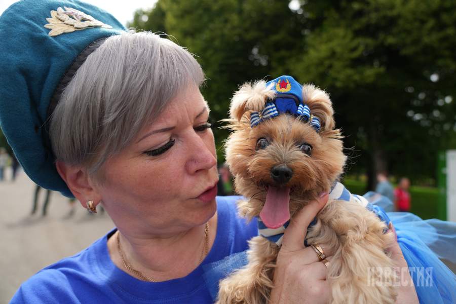 Празднование дня ВДВ в Москве в Парке Горького