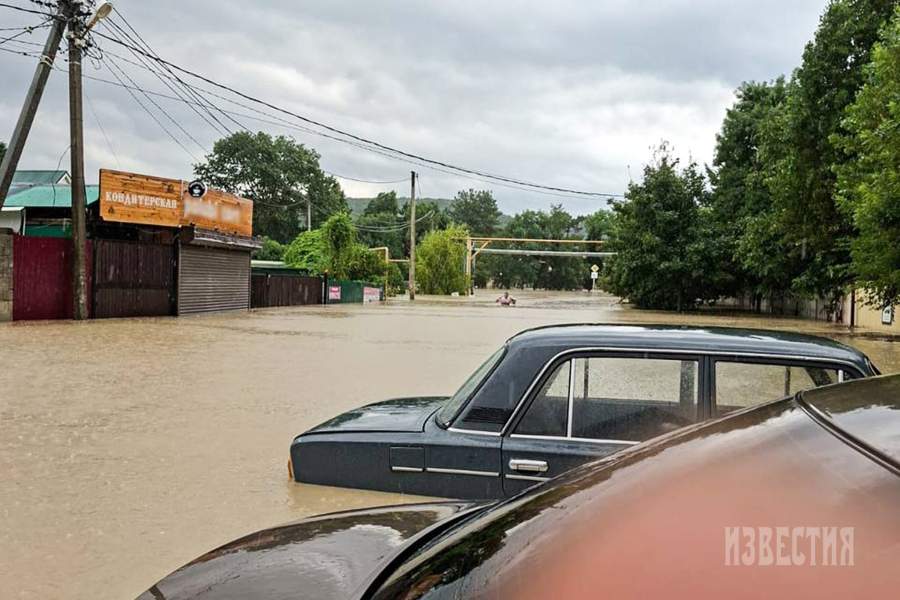Затопленные машины в Краснодарском крае