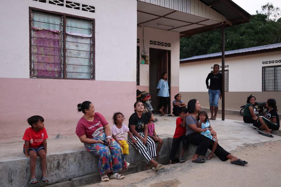 В Малайзии женщины-аборигены спасают популяцию гиббонов