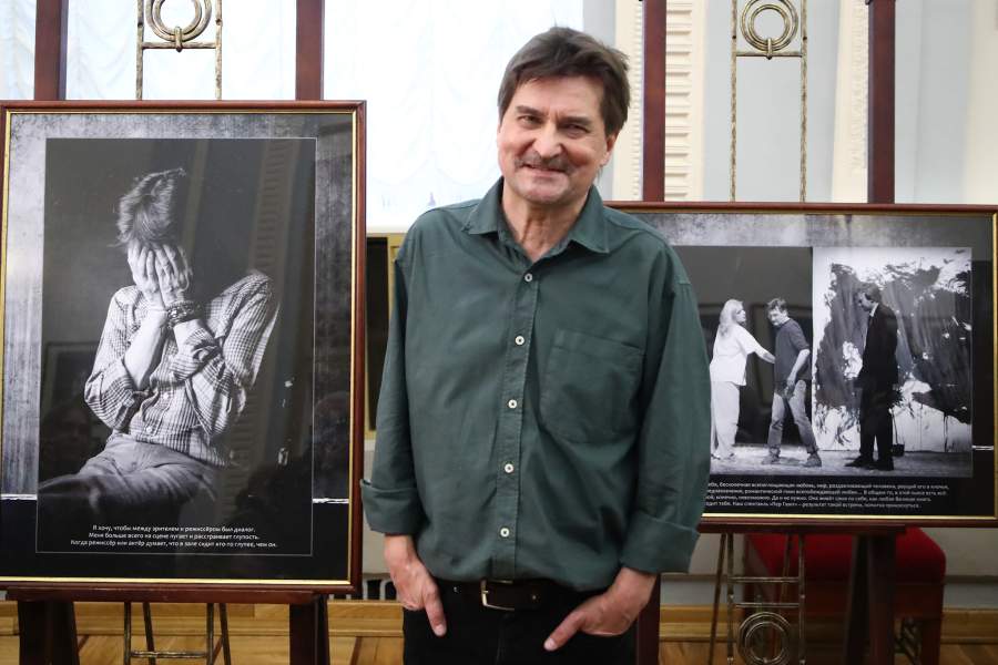 Открытие фотовыставки «В пространстве Юрия Бутусова»  в Театре им. Вахтангова в Москве