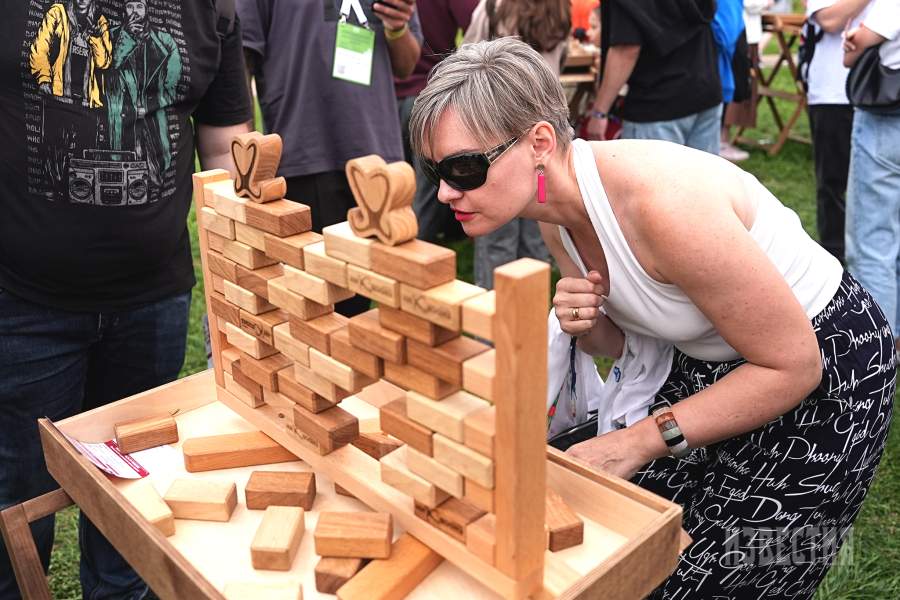  Посетители на «ИТ-пикнике» в музее-заповеднике «Коломенское»