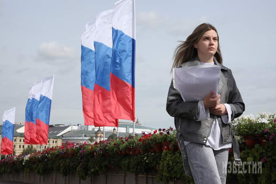 Украшения Москвы на День флага