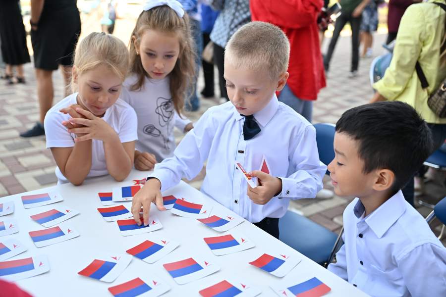 День флага. Сахалин.