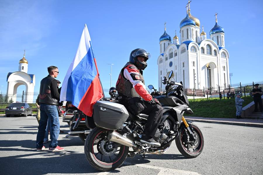 В Москве к празднованию присоединились и байкеры
