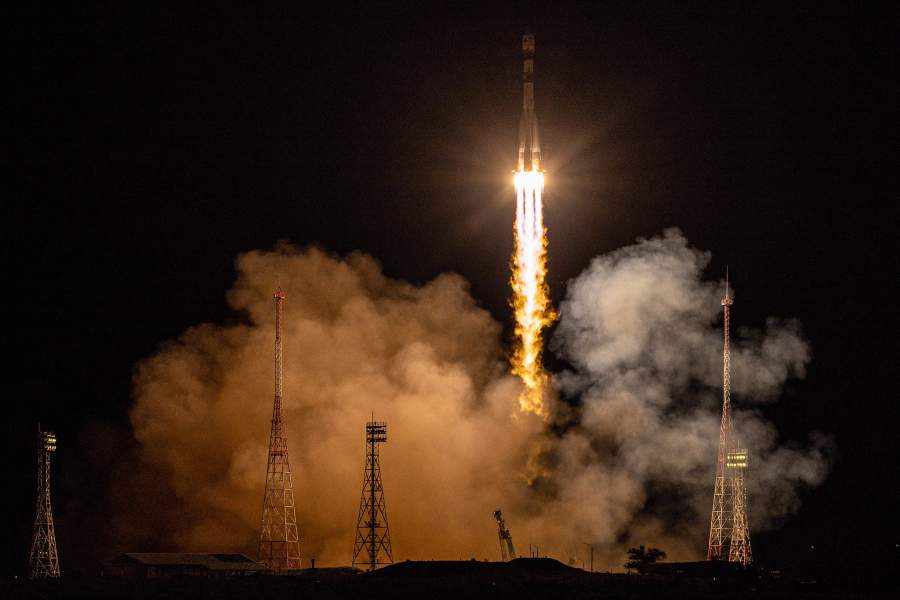 Старт ракеты-носителя «Союз-2.1б»с биоспутником «Бион-М» № 2 с космодрома Байконур