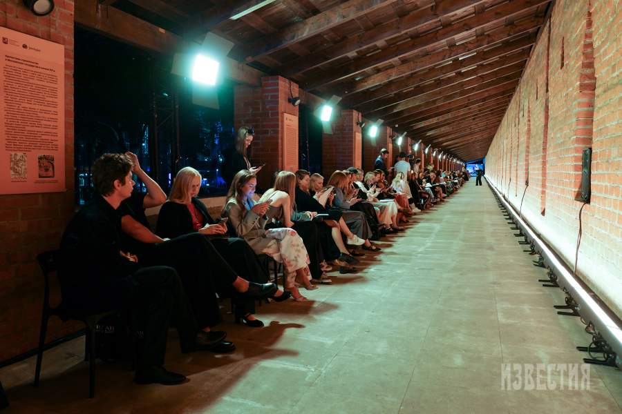 гости показа SERGEY SYSOEV, Китайгородская стена