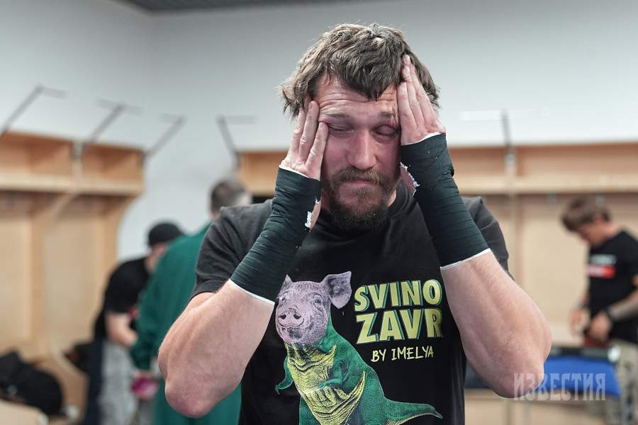 Но при всей легкости характера, перед боем все-таки нужно собраться и настроиться