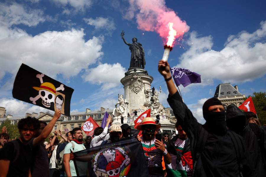 Протесты в рамках движения «Заблокируем все» прошли в разных городах Франции