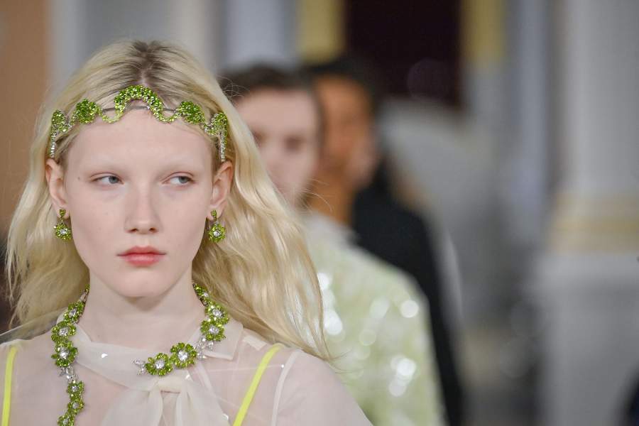 LONDON, ENGLAND - SEPTEMBER 21: A model walks the runway during the Simone Rocha Ready to Wear Spring/Summer 2026 fashion show as part of London Fashion Week September 2025 on September 21, 2025 in London, England