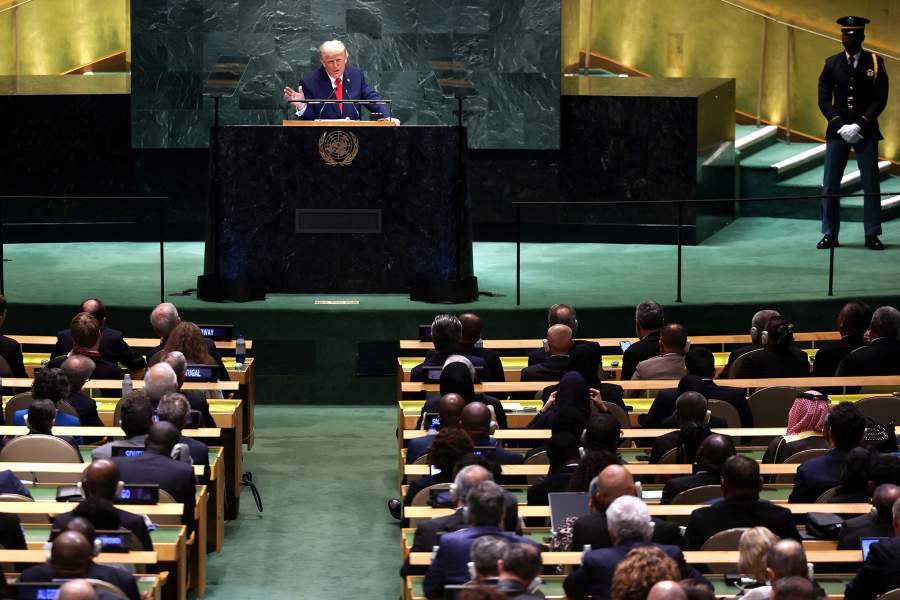 Президент США Дональд Трамп выступает на 80-й сессии Генеральной Ассамблеи Организации Объединенных Наций в штаб-квартире ООН в Нью-Йорке