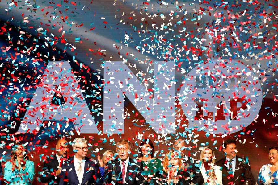 Парламентские выборы в Праге, Чехия. Оппозиционная партия победителей