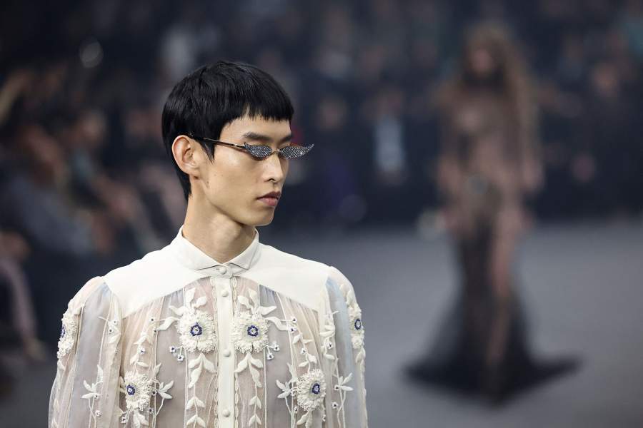 A model presents a creation by designer Alessandro Michele as part of his Spring/Summer 2026 Women's ready-to-wear collection show for the fashion house Valentino during Paris Fashion Week in Paris, France, October 5, 2025