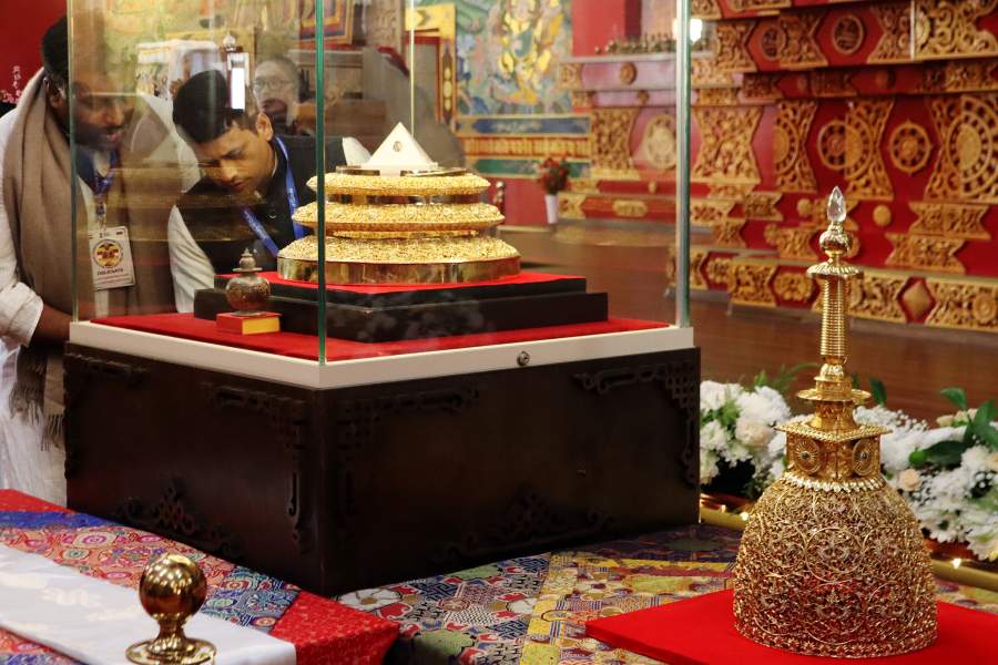 Реликвии Будды Шакьямуни впервые доставлены на территорию России из Индии