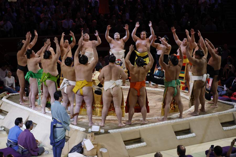 Sumo Wrestling - The Grand Sumo Tournament - Royal Albert Hall, London, Britain - October 15, 2025 East side participants during the opening ceremony ahead of The Grand Sumo Tournament Action Images via Reuters/Peter Cziborra