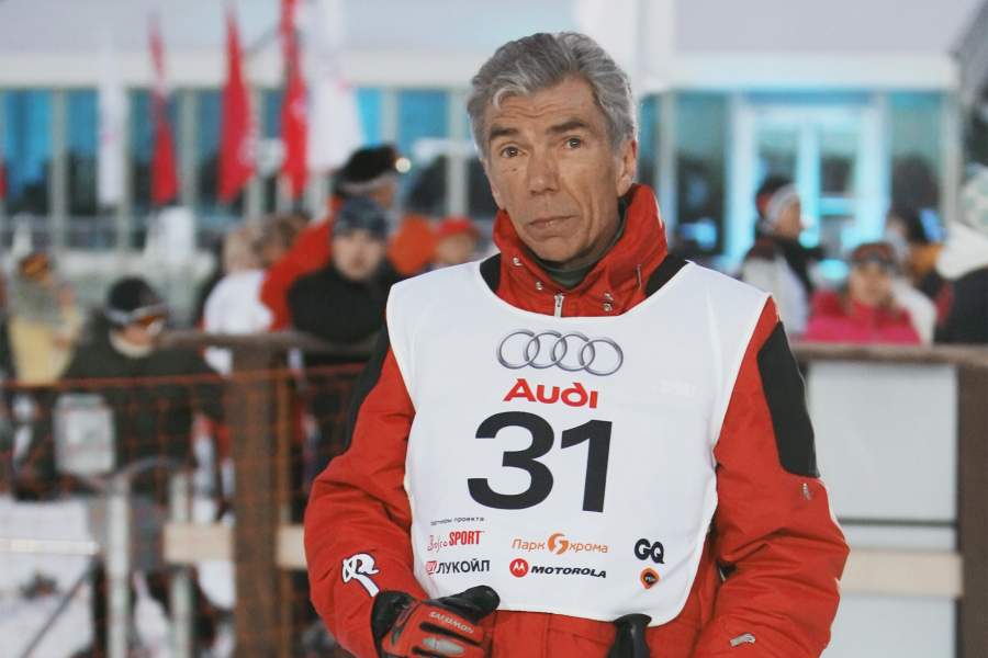 Телеведущий Юрий Николаев в парке «Яхрома», где состоялась знаменитая гонка Audi Stars Cup