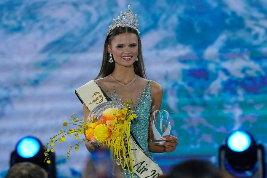 Miss Earth Air 2025 Soldis Ivarsdottir from Iceland poses during the Miss Earth 2025 beauty pageant on Wednesday, Nov. 5, 2025, in Manila, Philippines