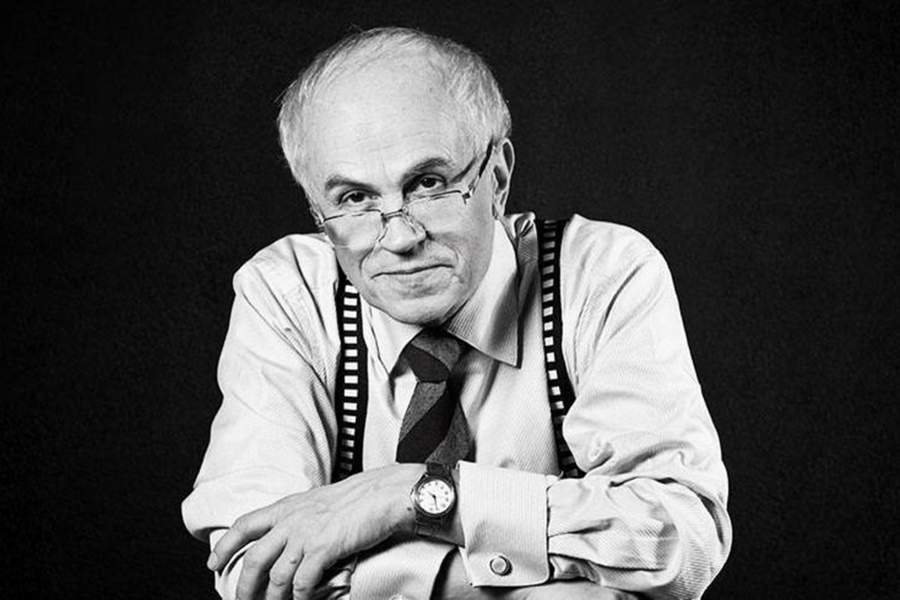 Алексей Золотницкий (16 июля 1946 года – 25 октября 2025 года) — советский и российский актер театра и кино. Один из самых известных артистов российского кинодубляжа. Заслуженный артист Российской Федерации (1999)