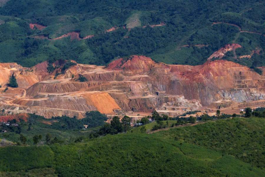 Золотоносный рудник подвергает риску реки и людей Юго-Восточной Азии