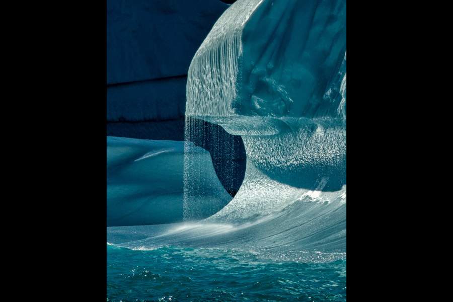 Randall Hanna (США) «Край айсберга». «Фотограф года» в категории «Пейзаж» на WPA