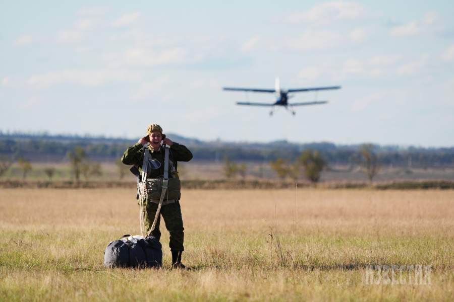 Полет самолета с кадетами ВДВ