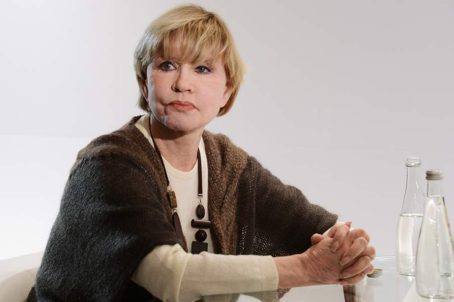 Актриса Вера Алентова на презентации фильма «С Восьмым марта, мужчины!» в рамках 92-го Российского международного кинорынка в Центре международной торговли в Москве. 2013 год